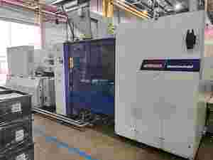 Late model Injection Molders 60T-800T